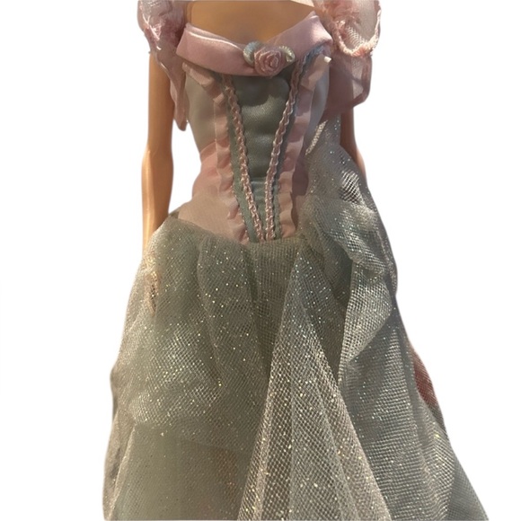 1999 Barbie as Marzipan in the Nutcracker — Classic Ballet Edition - Picture 3 of 4